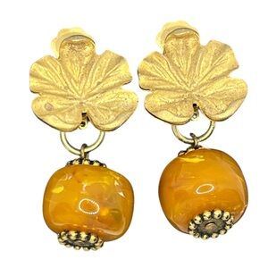 P&M Paris gold tone flower clip on earrings w dangle faux stones vintage